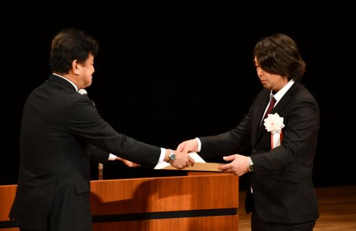 NONALNUM-6bq75Y6f5qeYMw-E